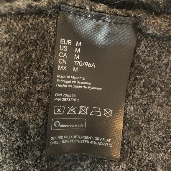 Conscious H&M Knit Turtleneck Sweater - Picture 7 of 8